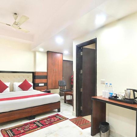 Hotel Emporio View - New Delhi Railway Station - Paharganj エクステリア 写真